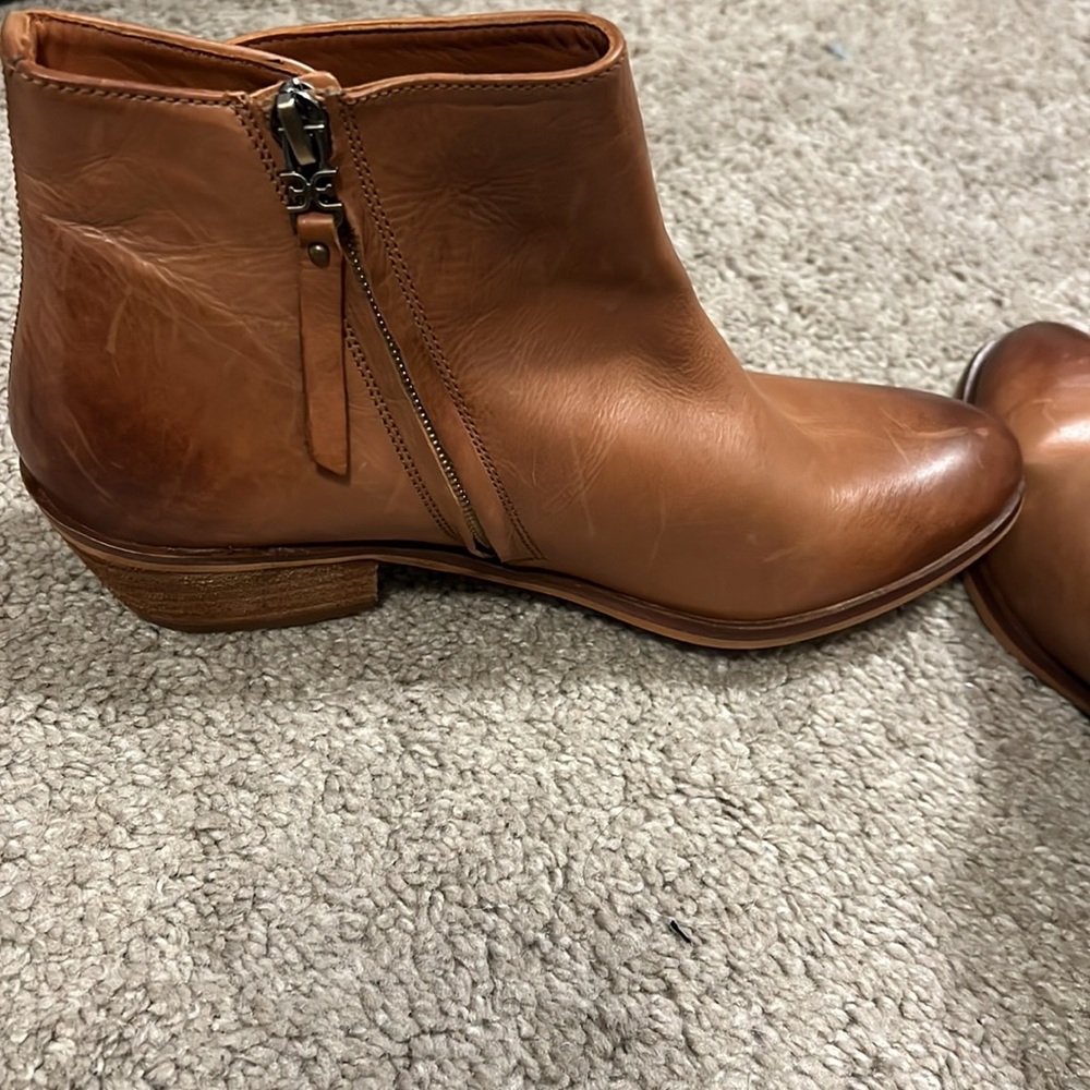 Sam Edelman - Picture 3 of 4